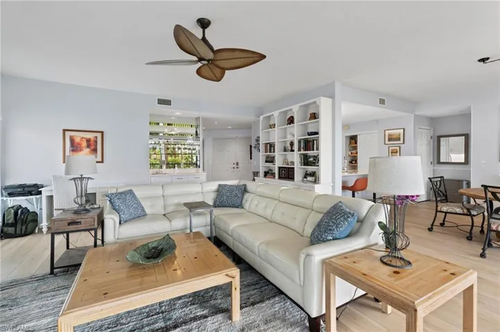 764  Eagle Creek  DR, Naples, FL 34113