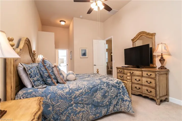 9756  Alhambra  LN, Bonita Springs, FL 34135