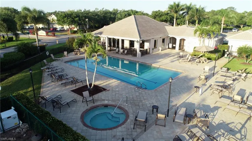 Community Center, pool & spa