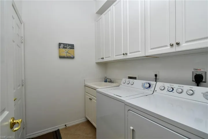 Large wash tub sink and cabinets