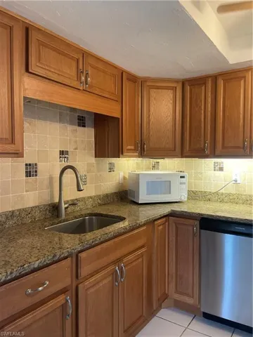 3704 Broadway 318, Fort Myers, Florida 33901