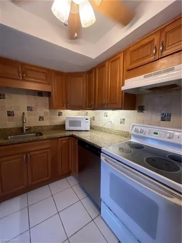 3704 Broadway 318, Fort Myers, Florida 33901