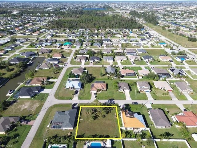 1628 SW 14th  ST, Cape Coral, FL 33991