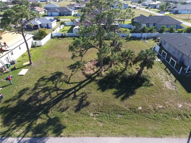 1628 SW 14th  ST, Cape Coral, FL 33991