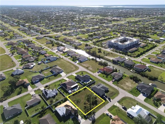 1628 SW 14th  ST, Cape Coral, FL 33991