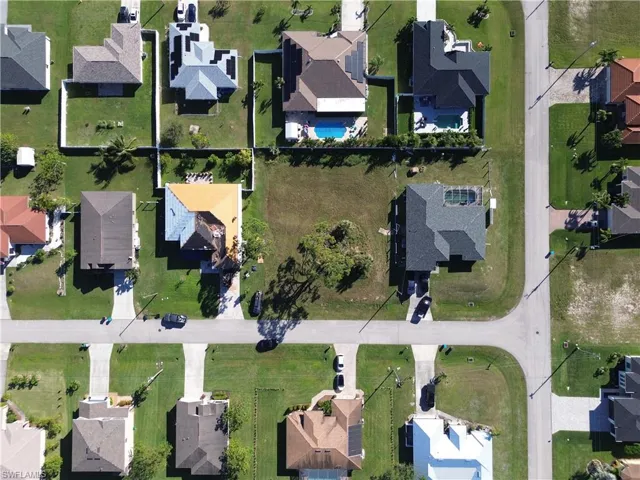 1628 SW 14th  ST, Cape Coral, FL 33991
