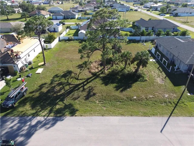 1628 SW 14th  ST, Cape Coral, FL 33991