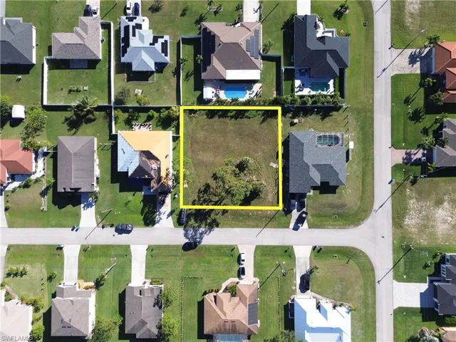 1628 SW 14th  ST, Cape Coral, FL 33991