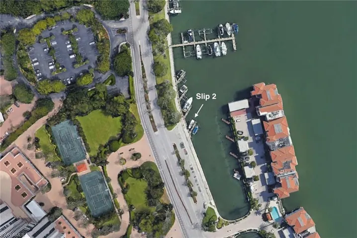 4090  Gulf Shore N BLVD, Naples, FL 34103