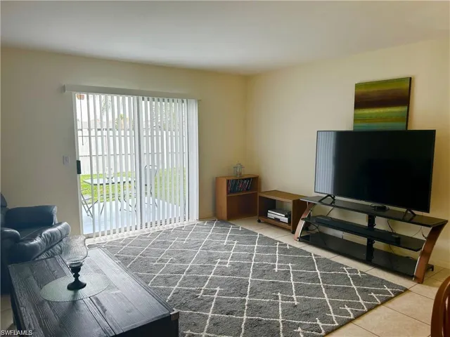 1005 Sw 48th Ter 7, Cape Coral, Florida 33914
