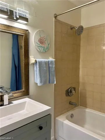 1005 Sw 48th Ter 7, Cape Coral, Florida 33914