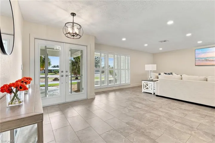 404 Sw 53rd Ter, Cape Coral, Florida 33914