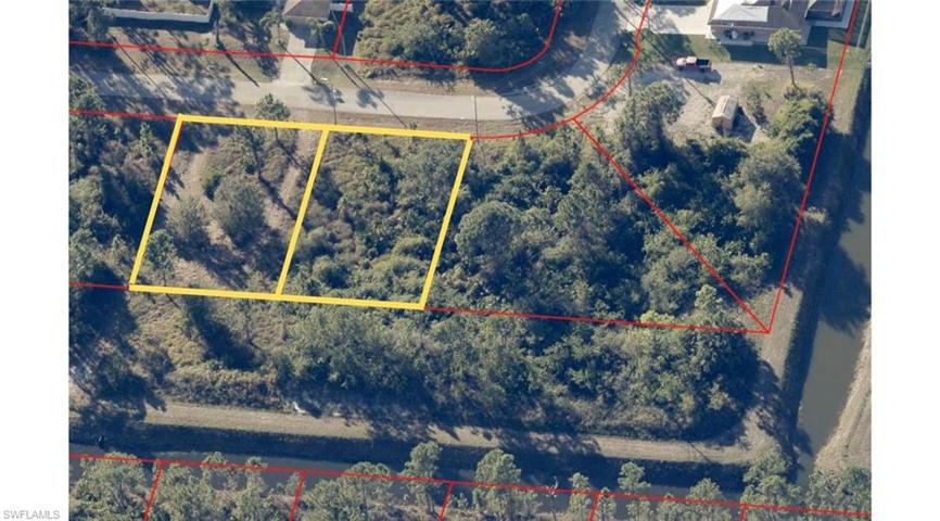Adjacent lots for development