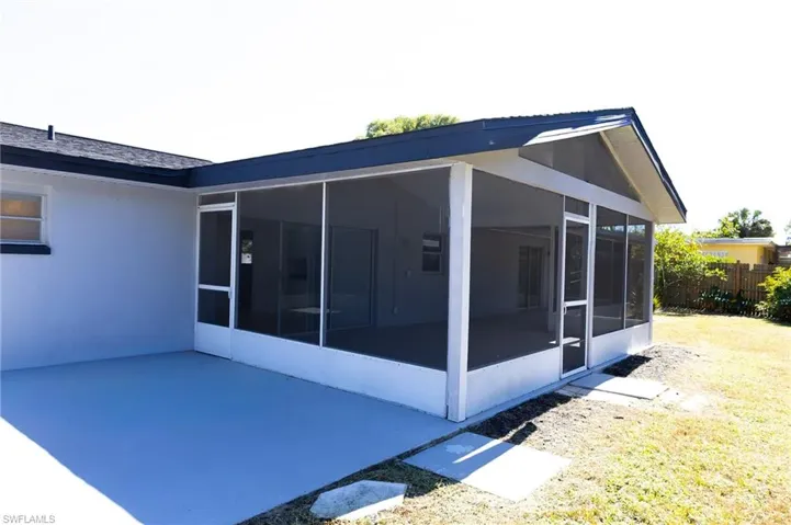 2203 Santiago Ave, Fort Myers, Florida 33905