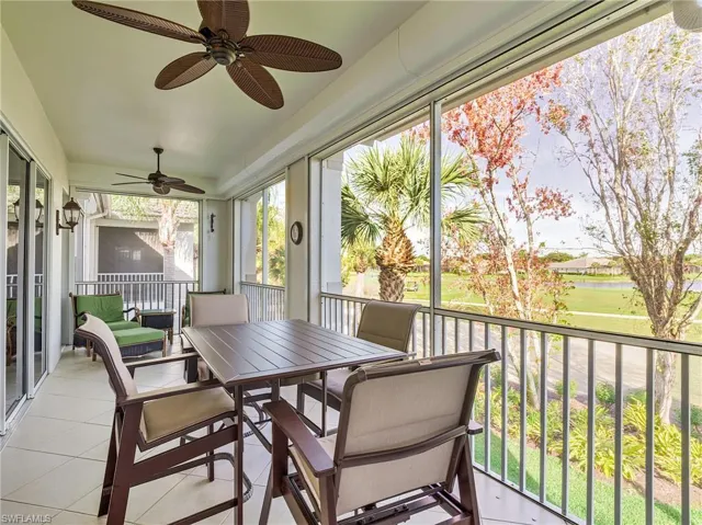 Sunroom with ceiling fan