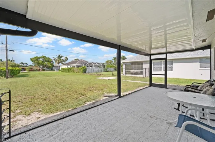 545 102nd Ave N, Naples, Florida 34108