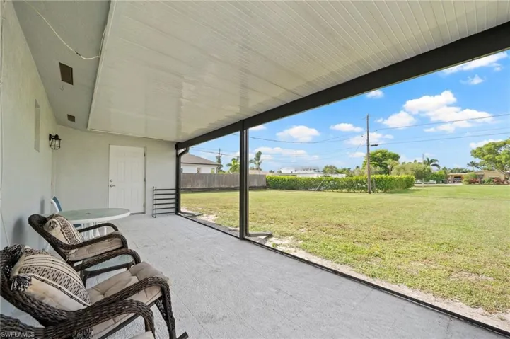 545 102nd Ave N, Naples, Florida 34108