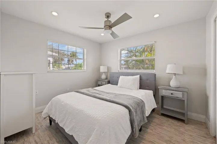 545 102nd Ave N, Naples, Florida 34108