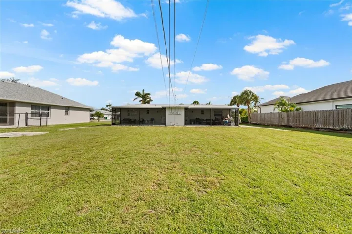 545 102nd Ave N, Naples, Florida 34108