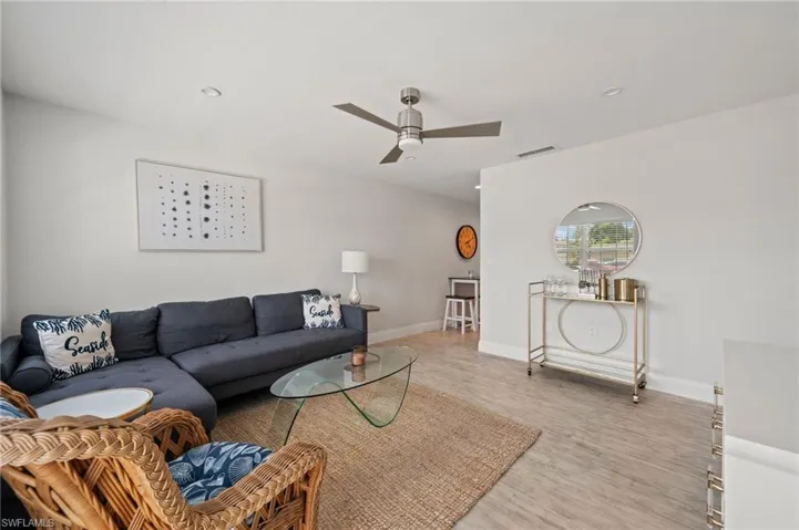 545 102nd Ave N, Naples, Florida 34108