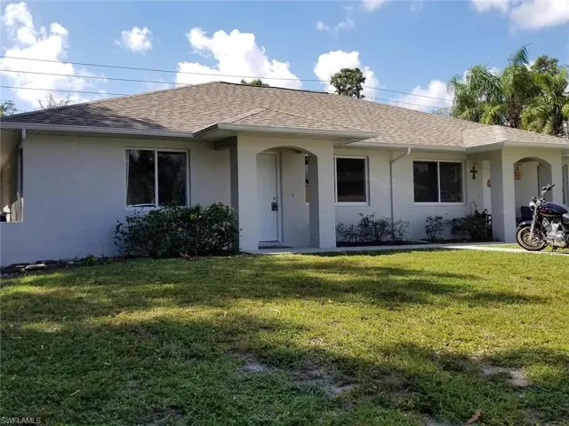 8208  Matanzas  RD, Fort Myers, FL 33967