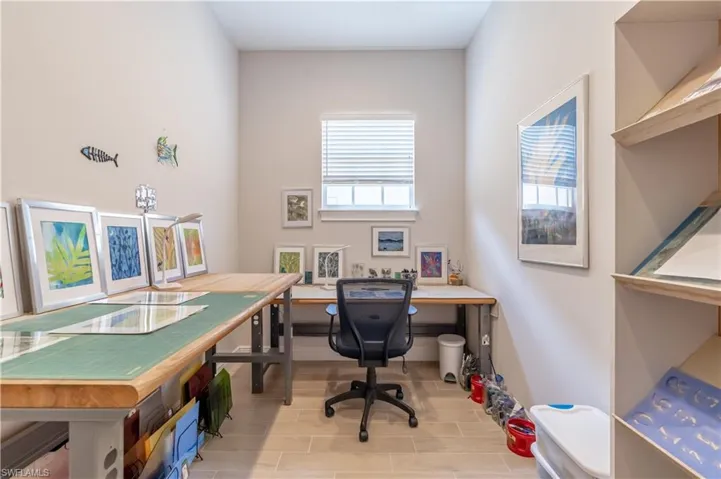 Craft room which can be converted back to laundry