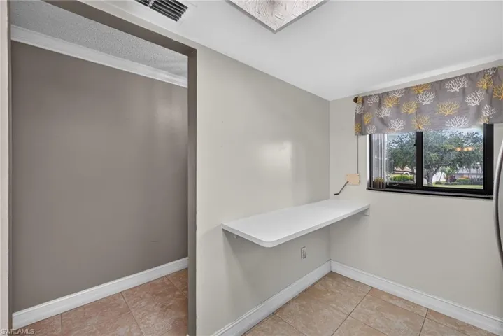 423 Cape Coral Pkwy W 202, Cape Coral, Florida 33914