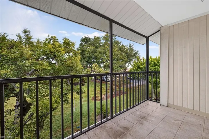 423 Cape Coral Pkwy W 202, Cape Coral, Florida 33914