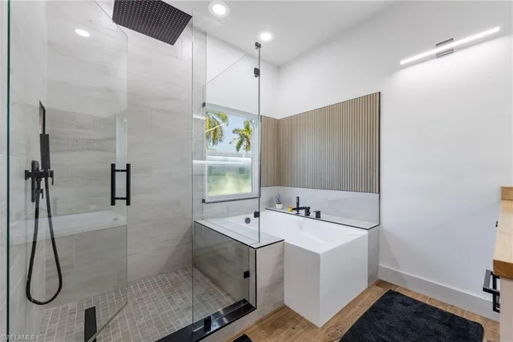 2513 Blackburn Cir, Cape Coral, Florida 33991
