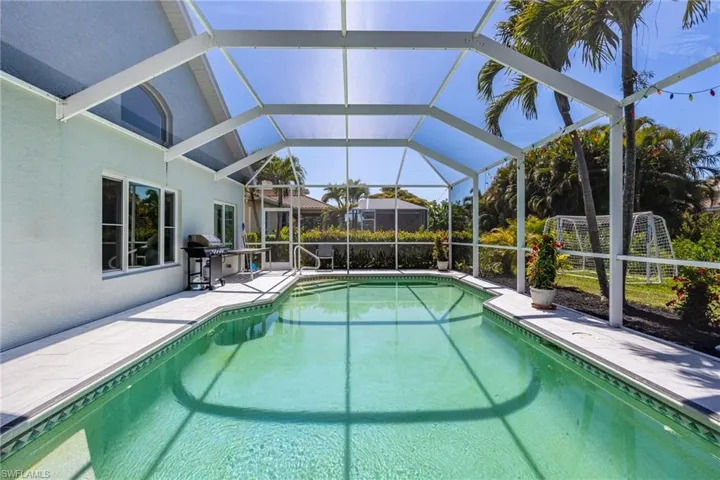 2513 Blackburn Cir, Cape Coral, Florida 33991