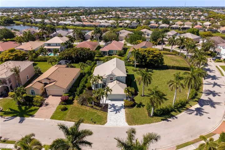 2513 Blackburn Cir, Cape Coral, Florida 33991