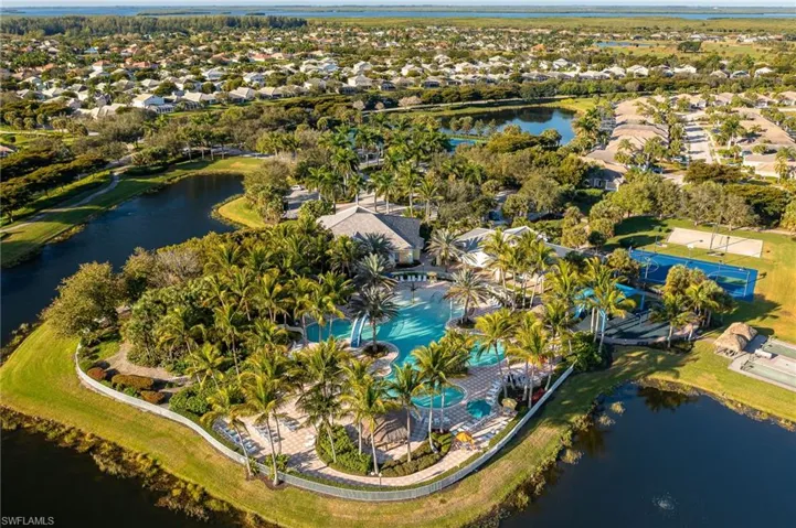 2513 Blackburn Cir, Cape Coral, Florida 33991