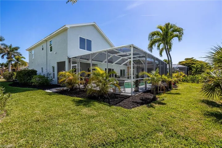 2513 Blackburn Cir, Cape Coral, Florida 33991