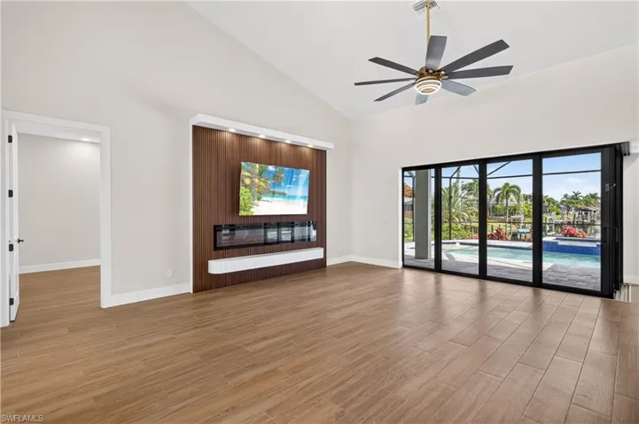 2201 Beach Pkwy W, Cape Coral, Florida 33914