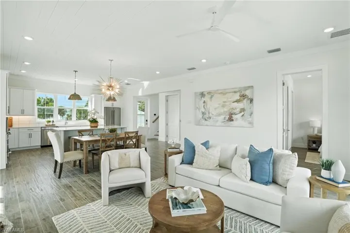 living area- image virtually enhanced