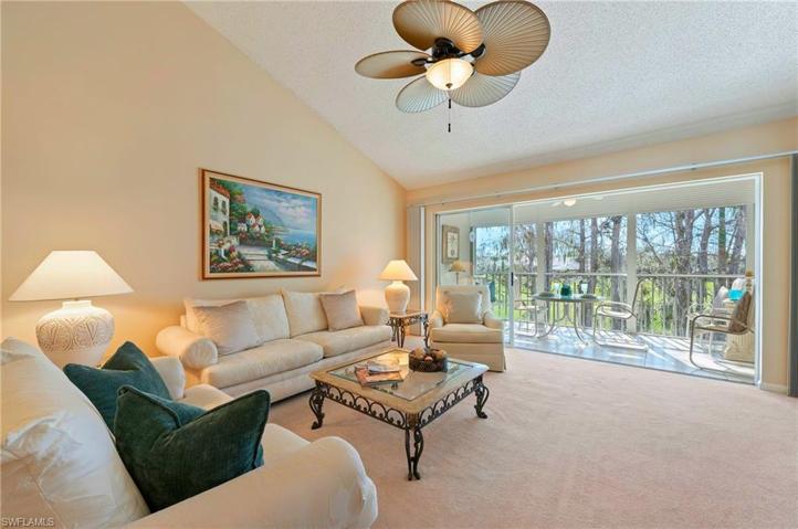 6700  Dennis  CIR, Naples, FL 34104