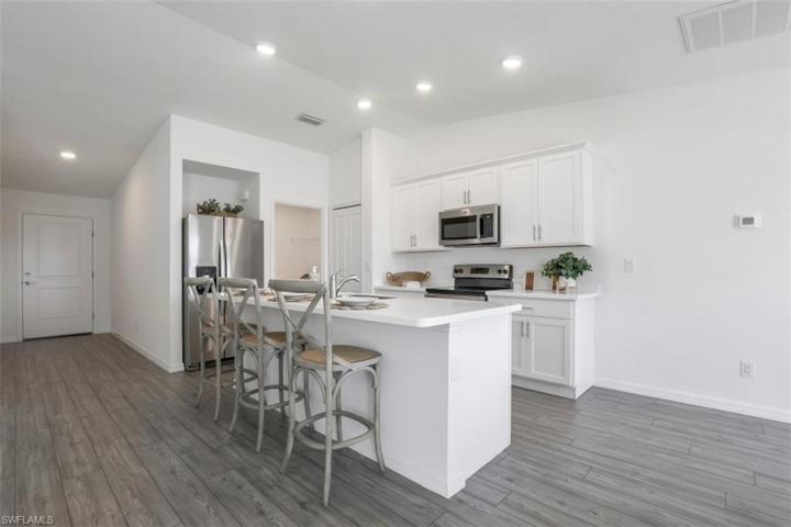 1314 SE 14th TER, CAPE CORAL FL 33990