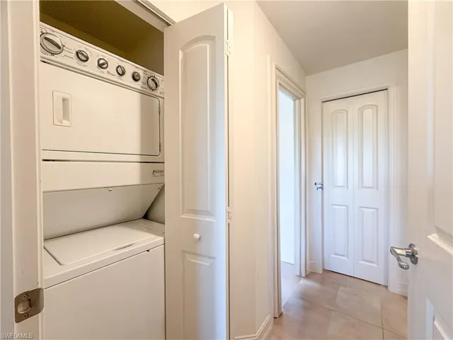 1100 Pine Ridge Rd B405, Naples, Florida 34108
