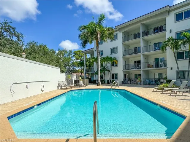 1100 Pine Ridge Rd B405, Naples, Florida 34108