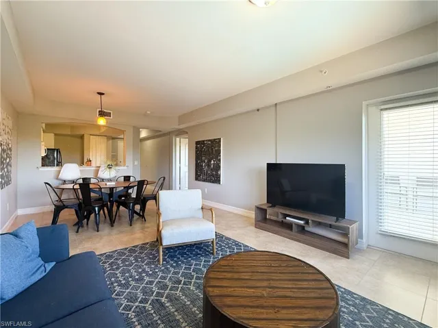 1100 Pine Ridge Rd B405, Naples, Florida 34108