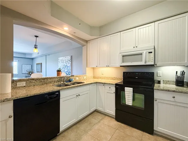 1100 Pine Ridge Rd B405, Naples, Florida 34108