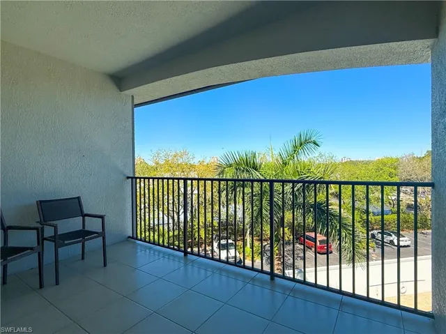 1100 Pine Ridge Rd B405, Naples, Florida 34108