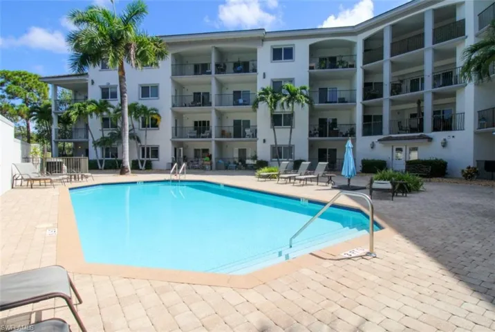 1100 Pine Ridge Rd B405, Naples, Florida 34108