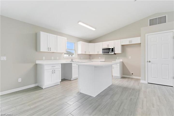 3704  24th SW ST, LEHIGH ACRES, FL 33976