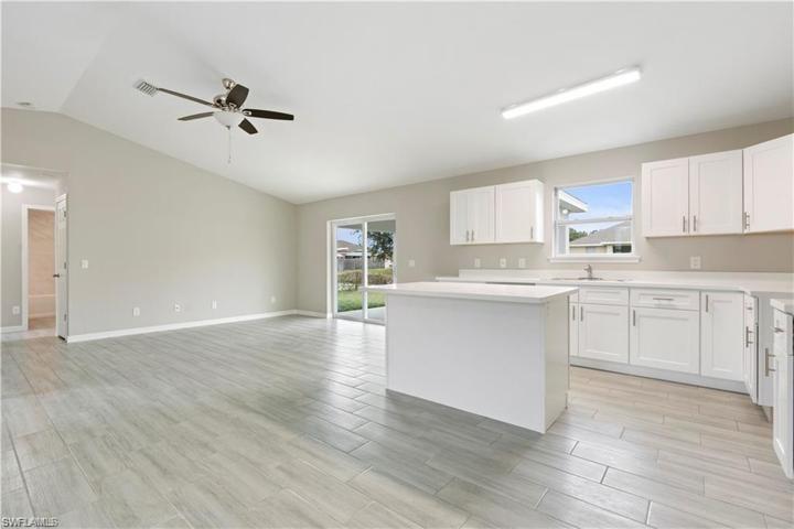 3704  24th SW ST, LEHIGH ACRES, FL 33976