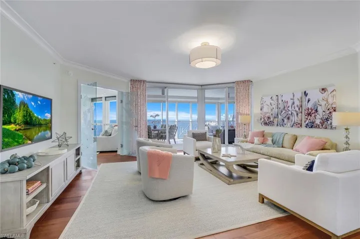 Spacious Living Room with beautiful beach & Gulf views