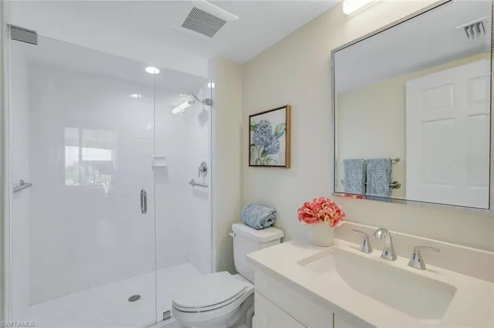 Ensuite Guest Bathroom