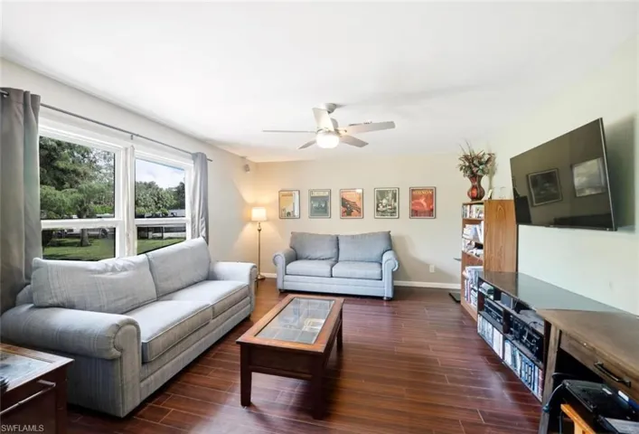 160 19th St Nw, Naples, Florida 34120