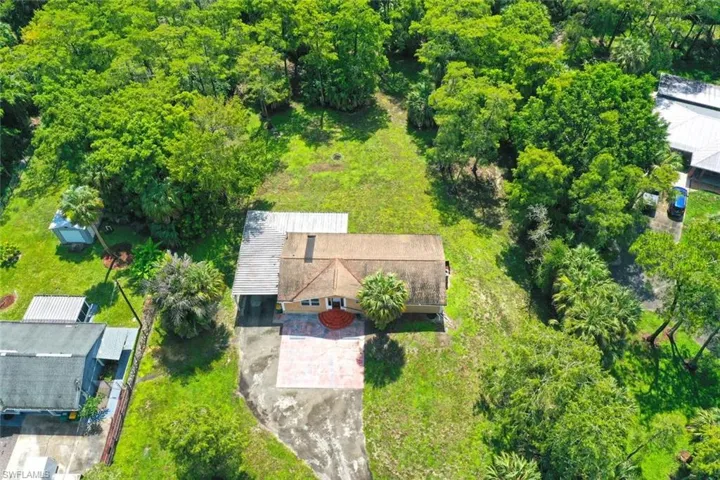 160 19th St Nw, Naples, Florida 34120