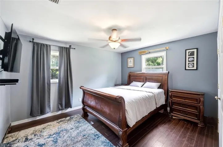 160 19th St Nw, Naples, Florida 34120